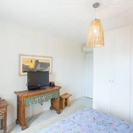 Beautifis In Kea, 4bdr/7prs, Pool, Seaview *