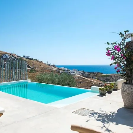 Beautifis In Kea, 4bdr/7prs, Pool, Seaview *